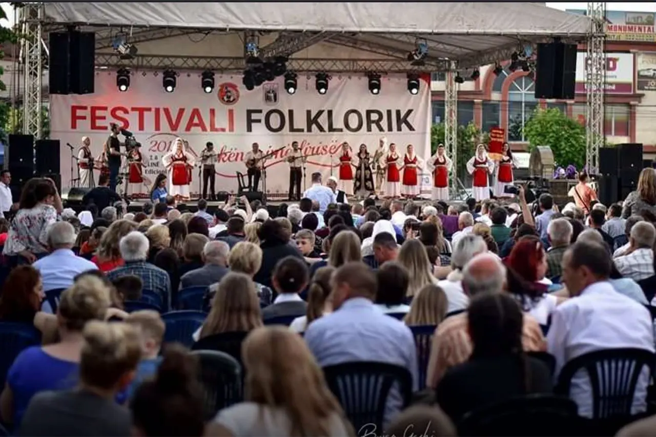Qendra Kulturore “Anamorava”, fituese e çmimit të publikut në Festivalin “I këndojmë Lirisë” në Klinë