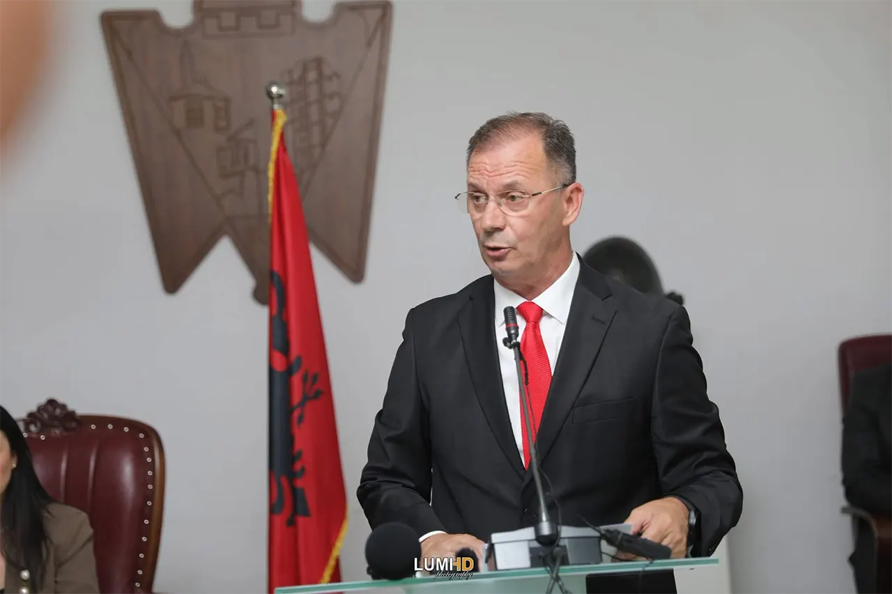 Tri ditë pas çlirimit të Gjilanit, tre plumba mbi trupin e ushtarit të UÇK-së, Milazim Hoxha – Daja
