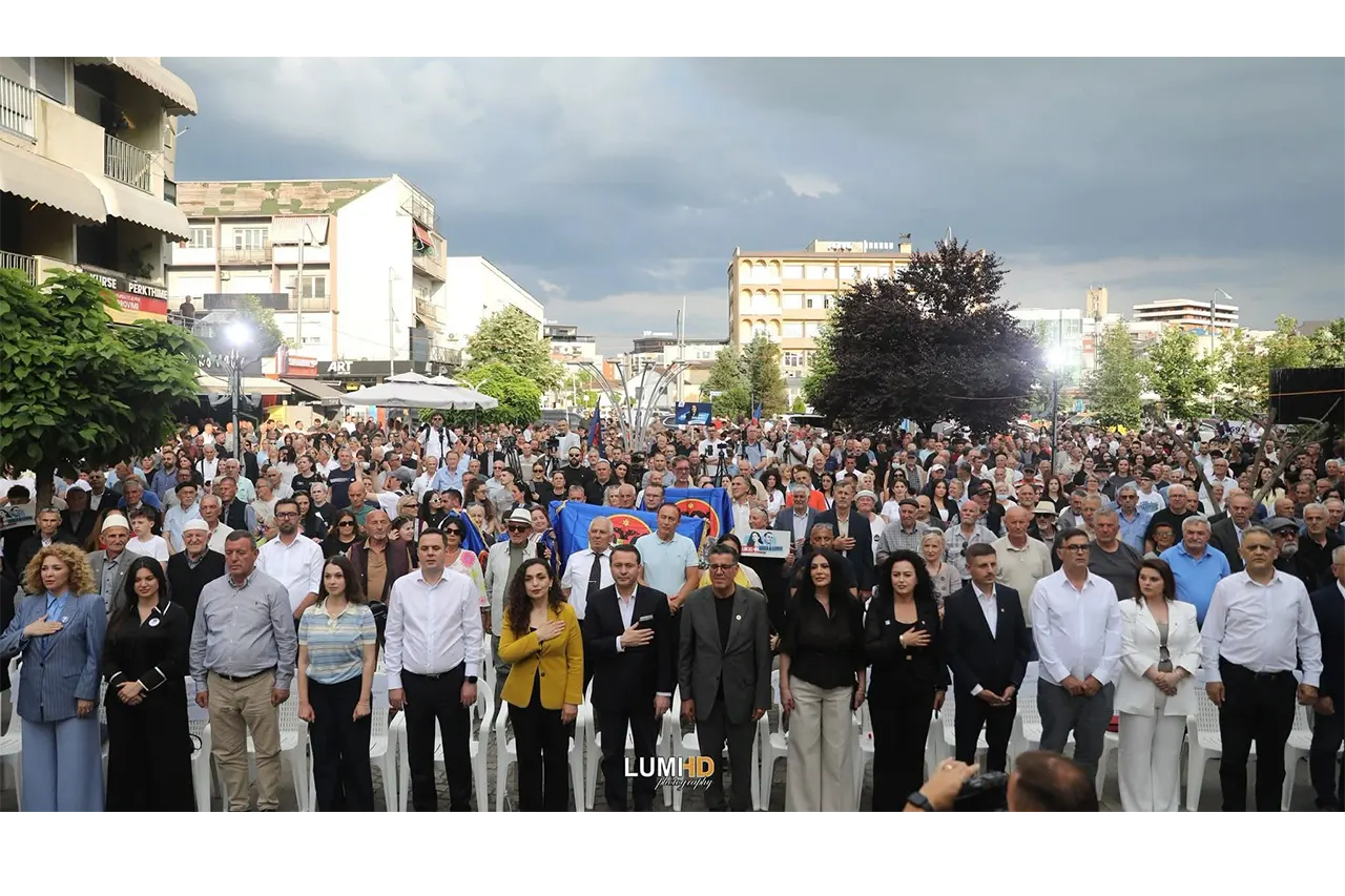 Haziri: Kjo është madhështia e LDK-së në Gjilan, në sheshin e kryengritësve për lirinë e shqiptarëve, Rexhep Mala e Nuhi Berisha!
