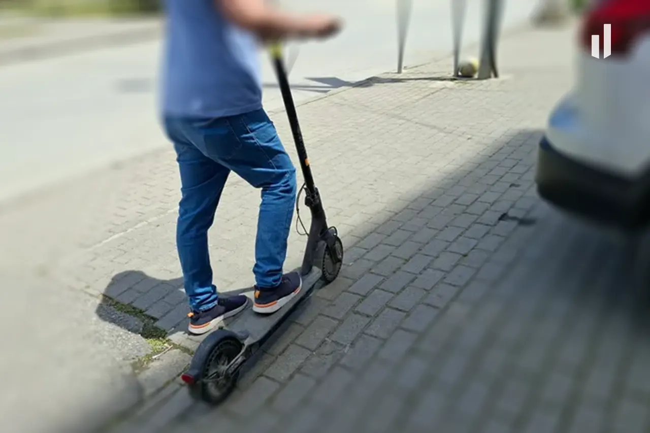 Policia e Gjilanit apelon për kujdes në përdorimin e trotineteve elektrikë