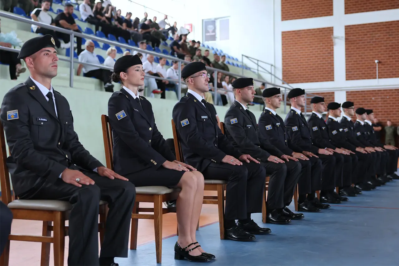 Betohen 12 kadetë të Forcës së Sigurisë së Kosovës