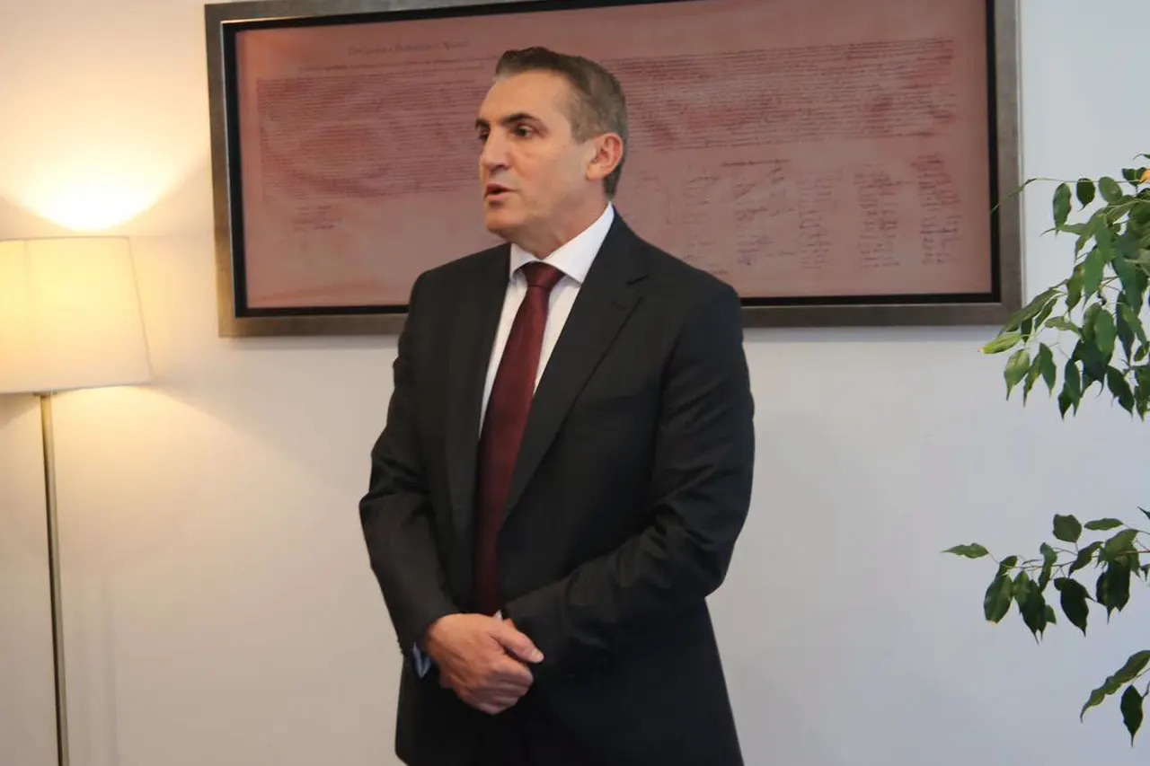 Merr detyrën Kryeprokurori i ri i Shtetit, Zejnulla Gashi
