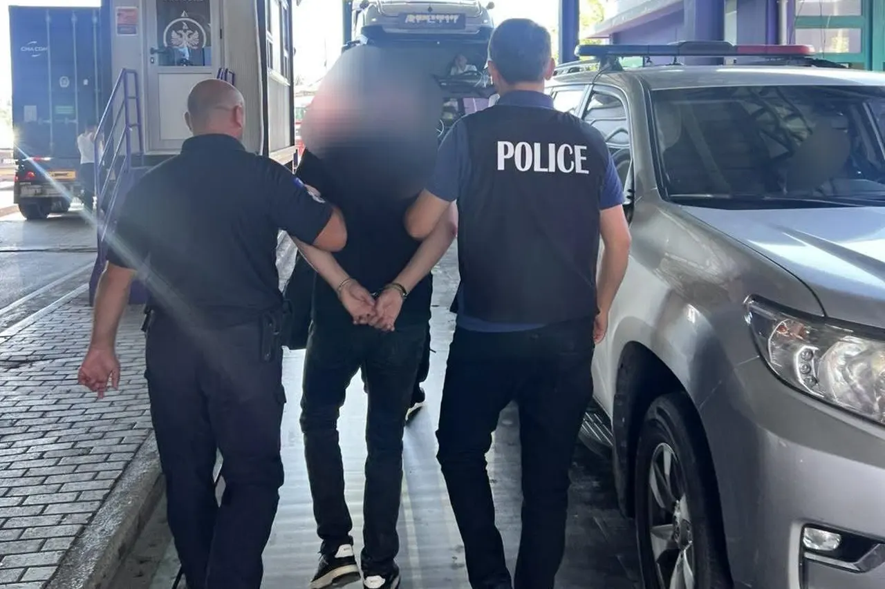 Ekstradohet nga Shqipëria një person i kërkuar me urdhërarrest ndërkombëtar