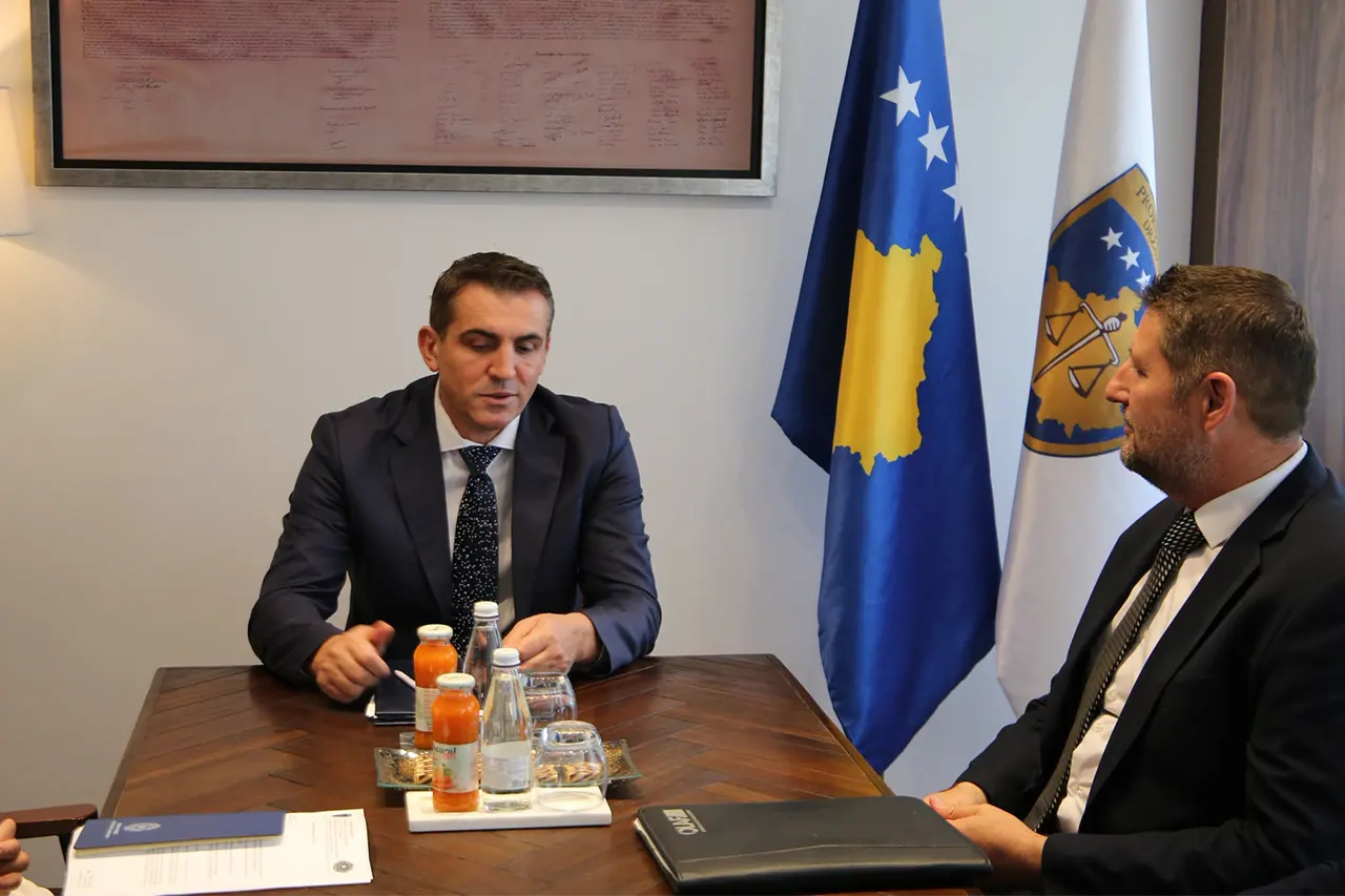 Kryeprokurori i Shtetit dhe drejtori i Doganës së Kosovës diskutojnë për intensifikimin e bashkëpunimit ndërinstitucional