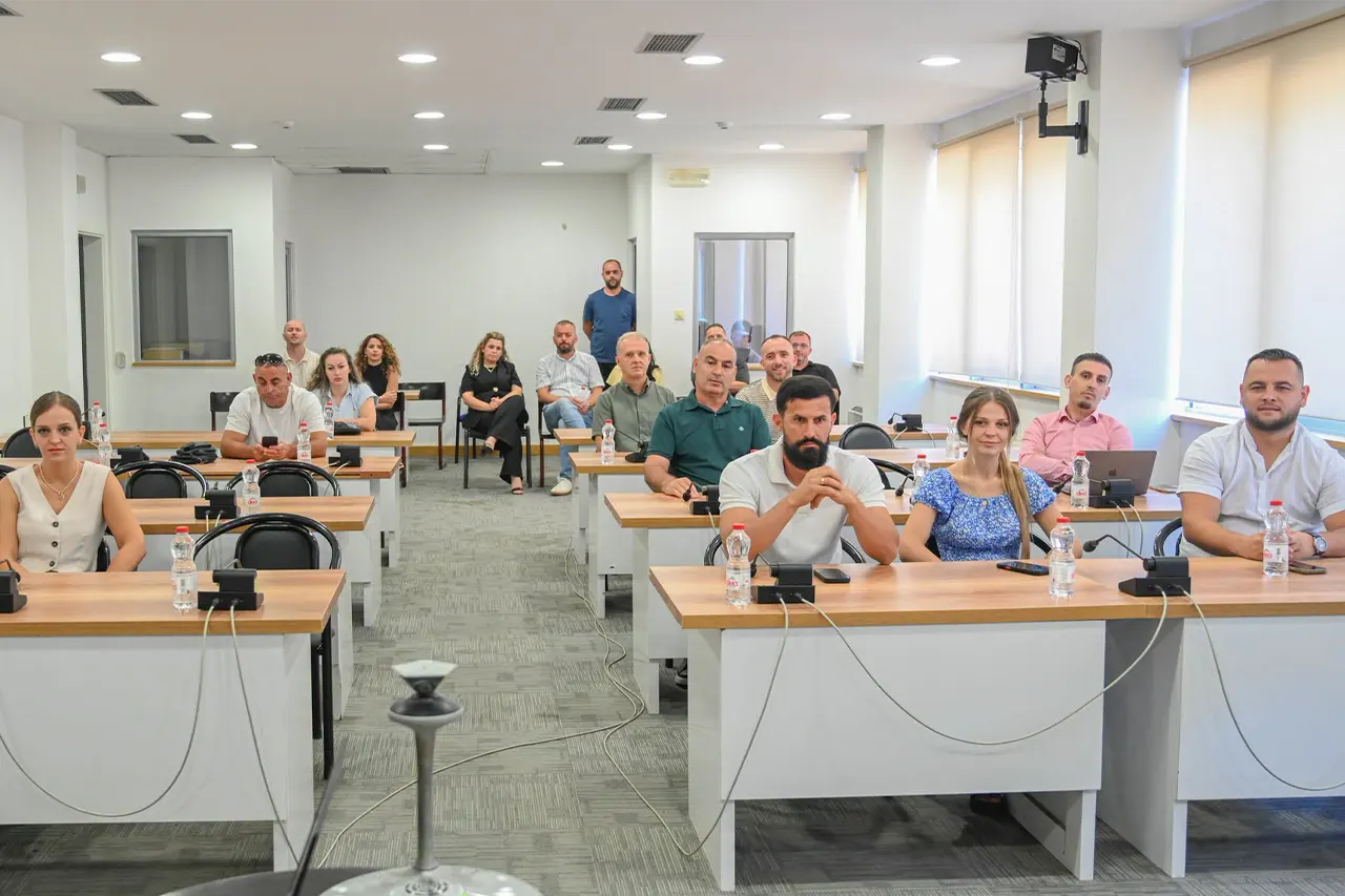Miratohet propozim-vendim për rifreskimin e listës rezervë të emërtimeve të rrugëve, rrugicave dhe hapësirave publike