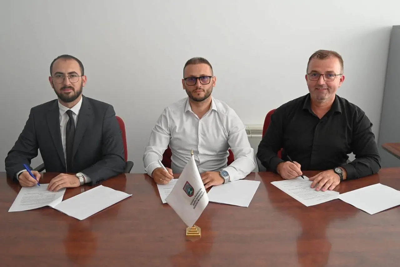 Nga 1 shtatori fillojnë trajnimet pa pagesë për nxënësit e talentuar