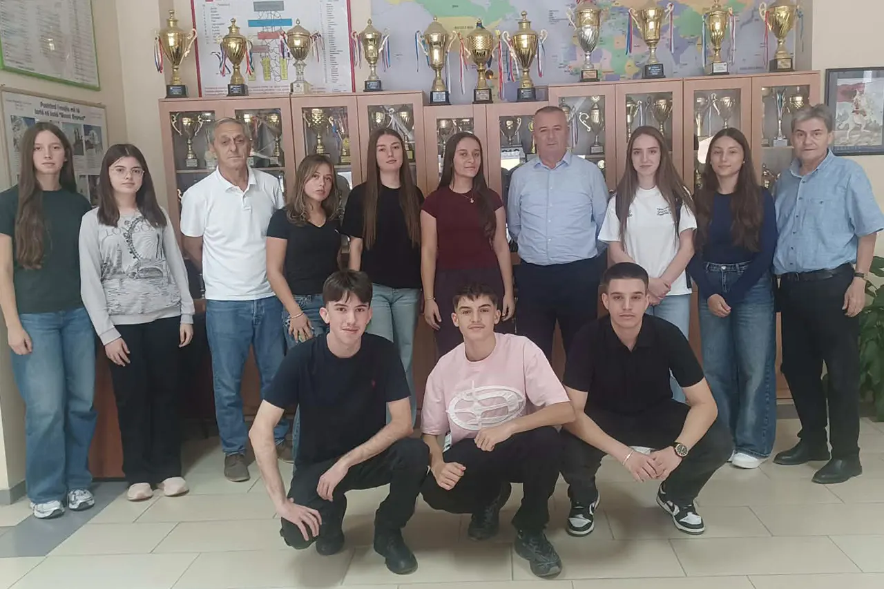 Në Gjimnazin Natyror “Xhavit Ahmeti” në Gjilan u formua Eko-klubi
