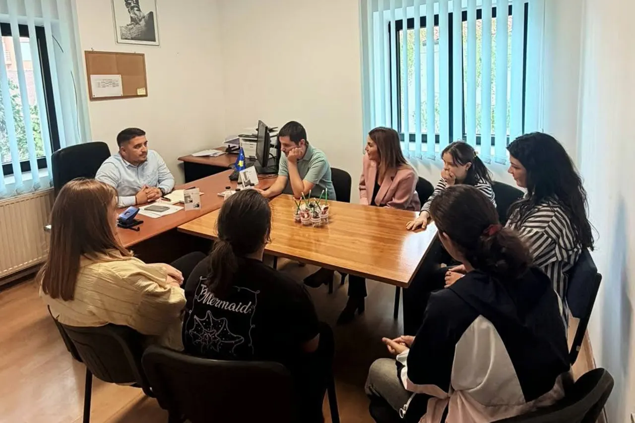 Në Zyrën e Punësimit në Gjilan mirëpritën përfaqësuesit dhe disa nga fëmijët e Qendrës së Kujdesit Ditor “Pema”