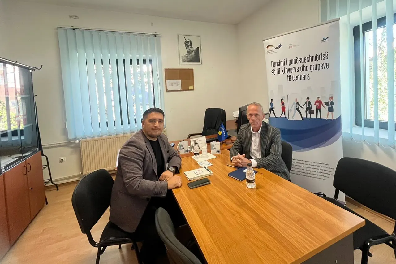 Diskutojnë për të drejtat e punëkërkuesve