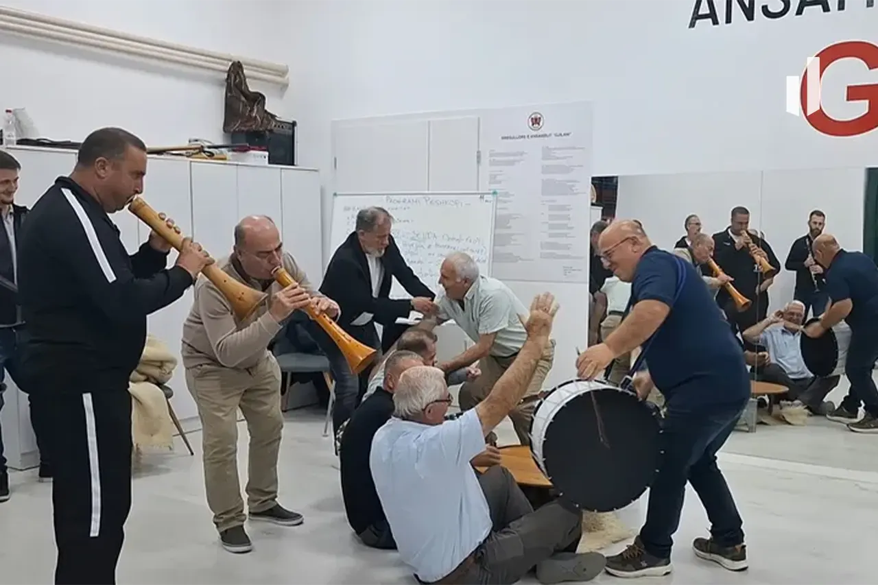 Ansambli “Gjilani” i ftuar në Festivalin “Oda Dibrane” në Peshkopi (VIDEO)