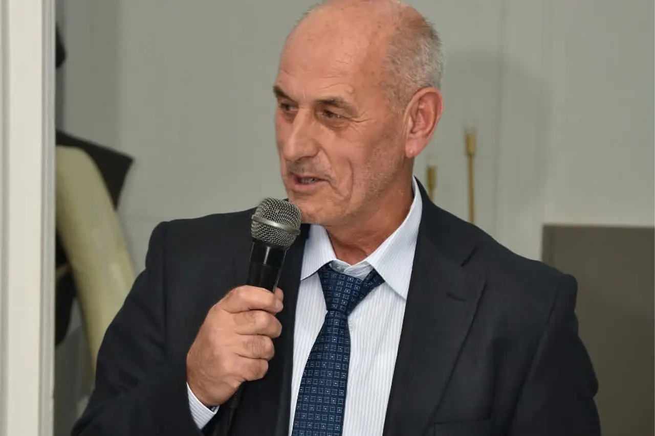 Shkolla vlerëson kontributin e çmuar të  arsimtarit të edukatës fizike Fehmi Sherifi i cili është pensionuar