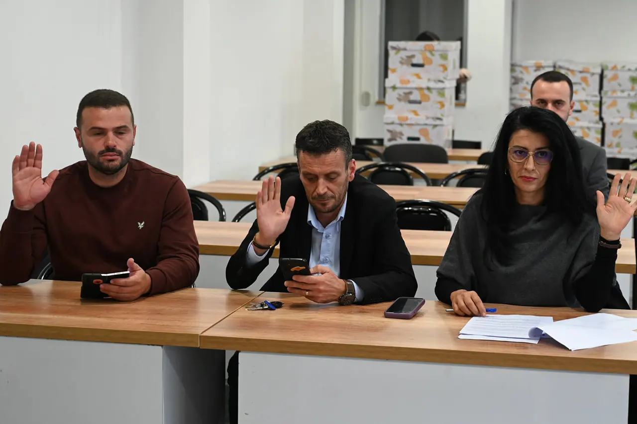 KPF-ja në Kamenicë miraton të gjitha pikat e rendit të ditës