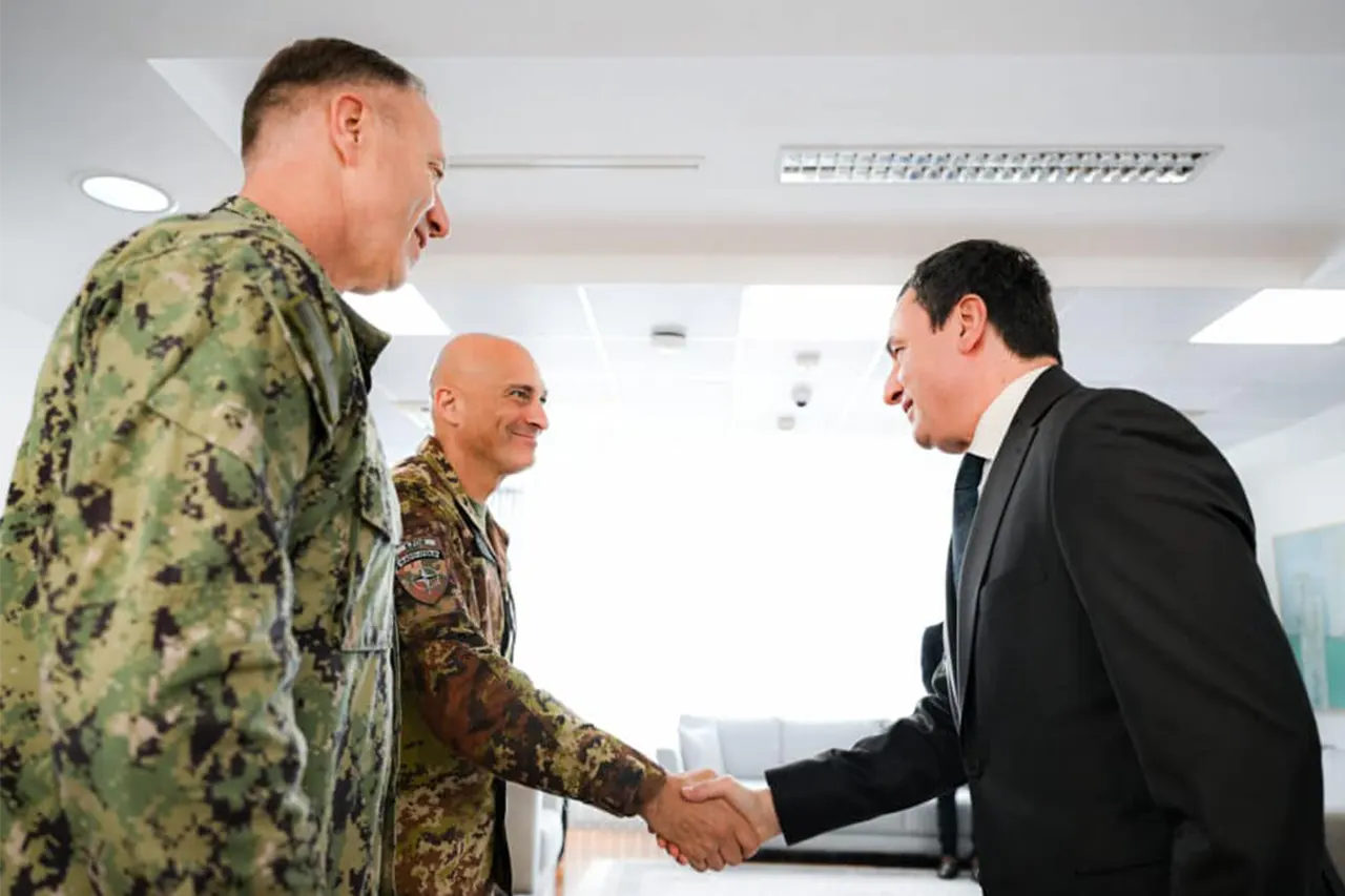 Kryeministri Kurti priti në takim Admiralin Wikoff dhe Gjeneralmajorin Vergori