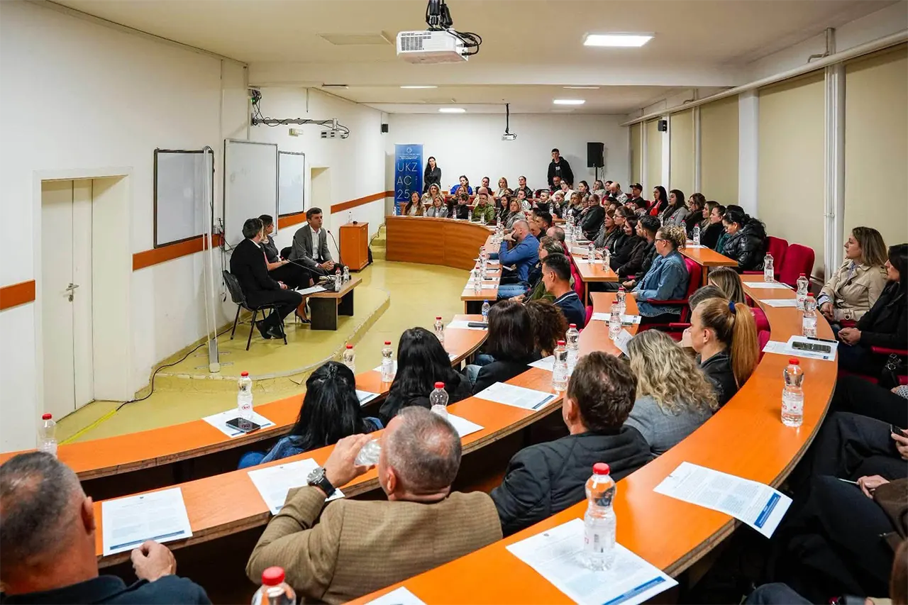 Vazhdon në Gjilan bashkëbisedimi me prindërit për Strategjinë e Arsimit 2035+