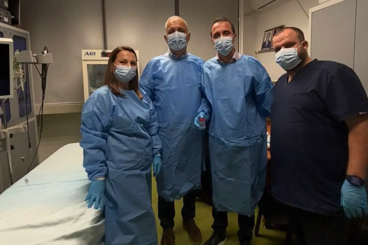 Ndërhyrje e suksesshme urgjente në Klinikën e Pulmologjisë së QKUK-së