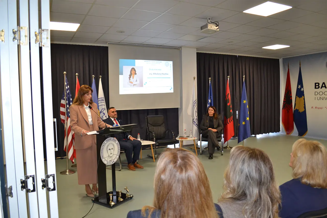 Kryetarja e Kuvendit të Kosovës, Albulena Haxhiu vizitoi Universitetin Publik “Kadri Zeka”